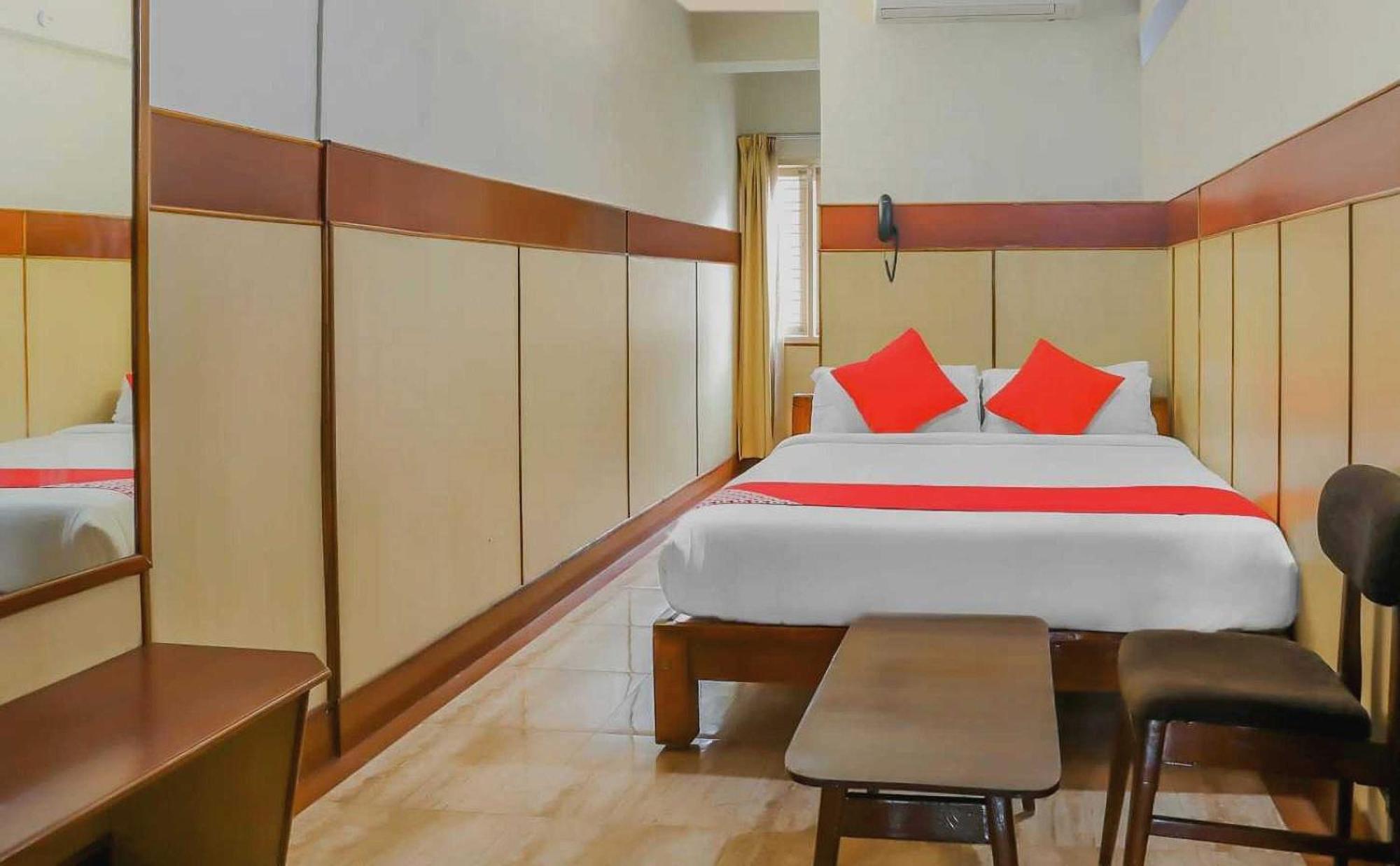 Hotel O Sai Vishram Бангалор Екстериор снимка