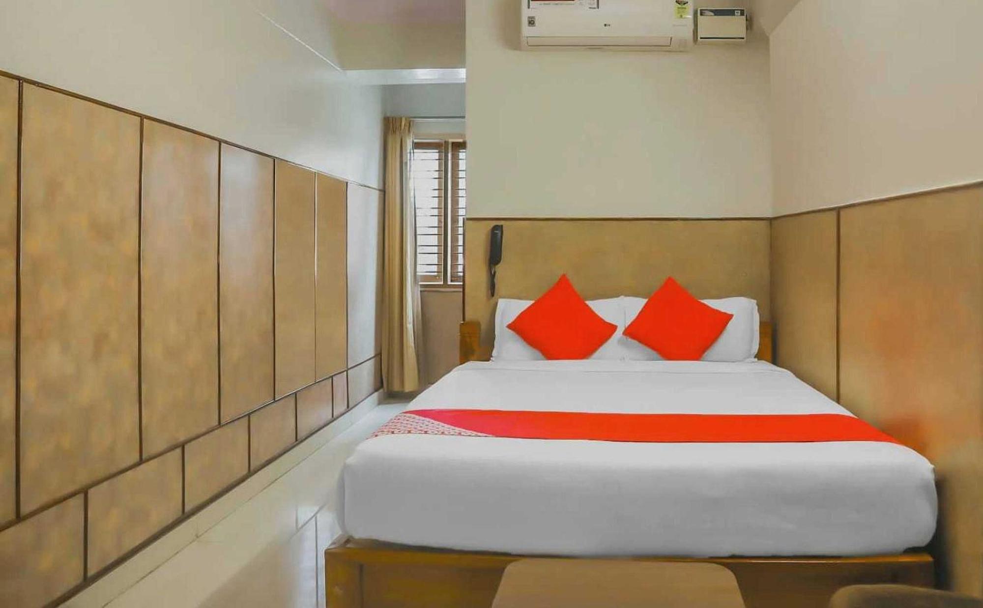 Hotel O Sai Vishram Бангалор Екстериор снимка